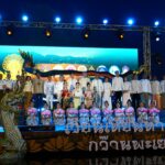 งานเวียนเทียนทางน้ำกว๊านพะเยาหนึ่งเดียวในโลกสุดอลังกาล