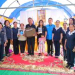 ร้อยเอ็ด เชิญสิ่งของพระราชทานและเงินช่วยเหลือ มูลนิธิราชประชานุเคราะห์ฯ เยียวยาผู้ประสบอัคคีภัย อำเภอหนองพอก