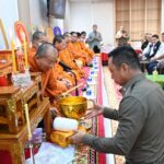 นนทบุรี สภ.บางบัวทอง ทำบุญโรงพัก เปิดห้องประชุม “พิทักษ์บัวทอง” เสริมสิริมงคล ยกระดับการทำงาน