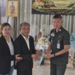 ชไนเดอร์ ลิฟท์ (ประเทศไทย) – วัดปลูกศรัทธา จัดโครงการ “น้องอิ่มท้อง พี่อิ่มบุญ” มอบทุนการศึกษาและปัจจัยยังชีพ รร.ตชด.บ้านถ้ำหิน จ.ราชบุรี
